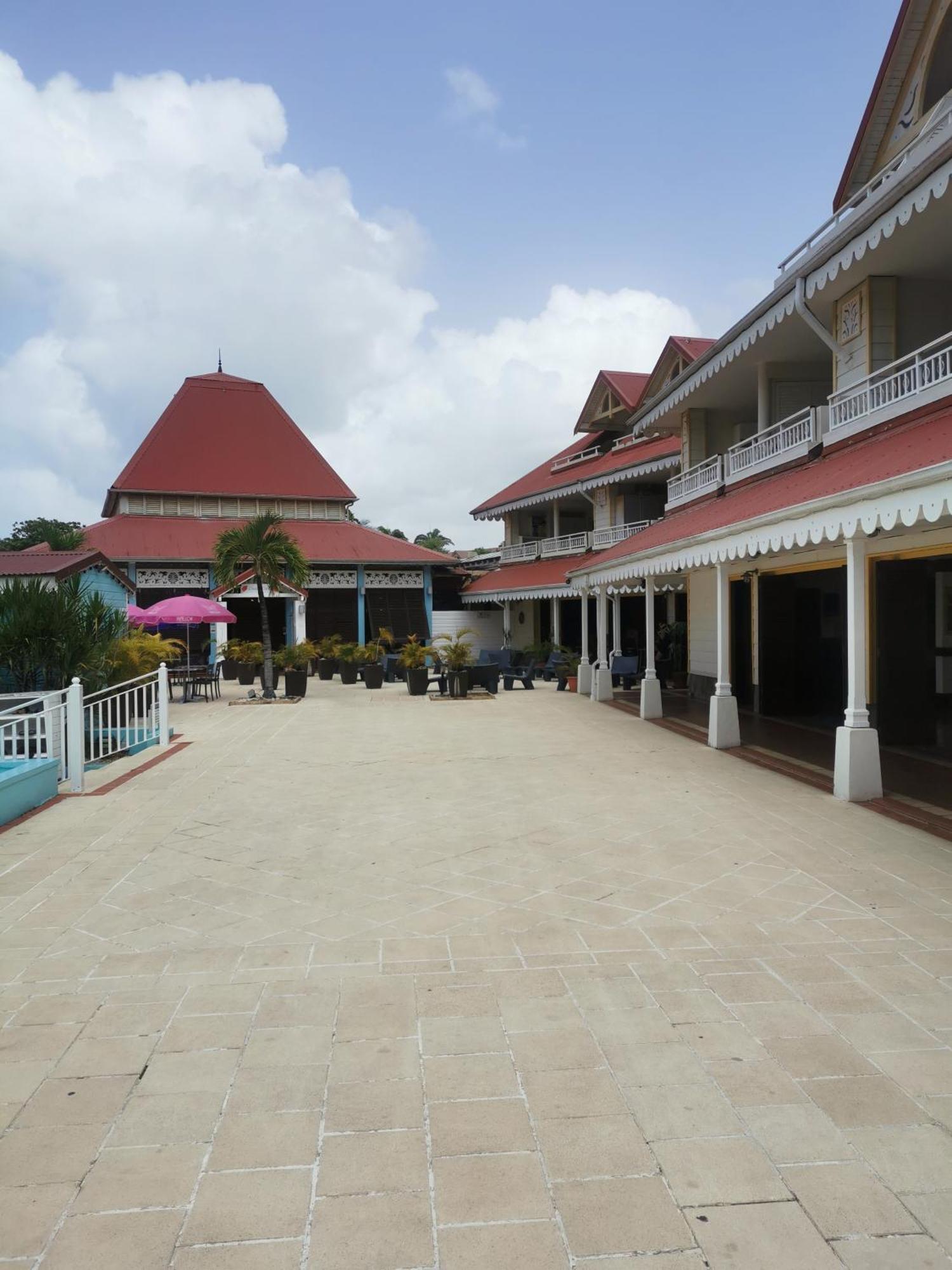 Appart T3 Village Vacances Sainte-Anne Courcelles Ngoại thất bức ảnh