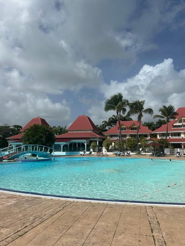 Appart T3 Village Vacances Sainte-Anne Courcelles Ngoại thất bức ảnh
